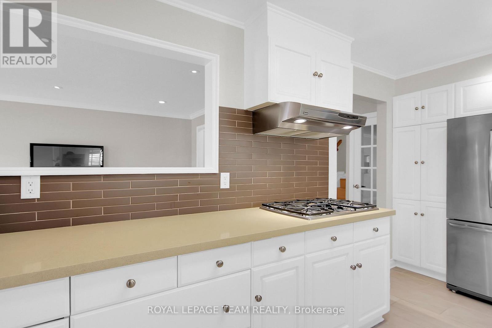 167 Abbeyhill Drive, Ottawa, Ontario  K2L 2E9 - Photo 17 - X12117528