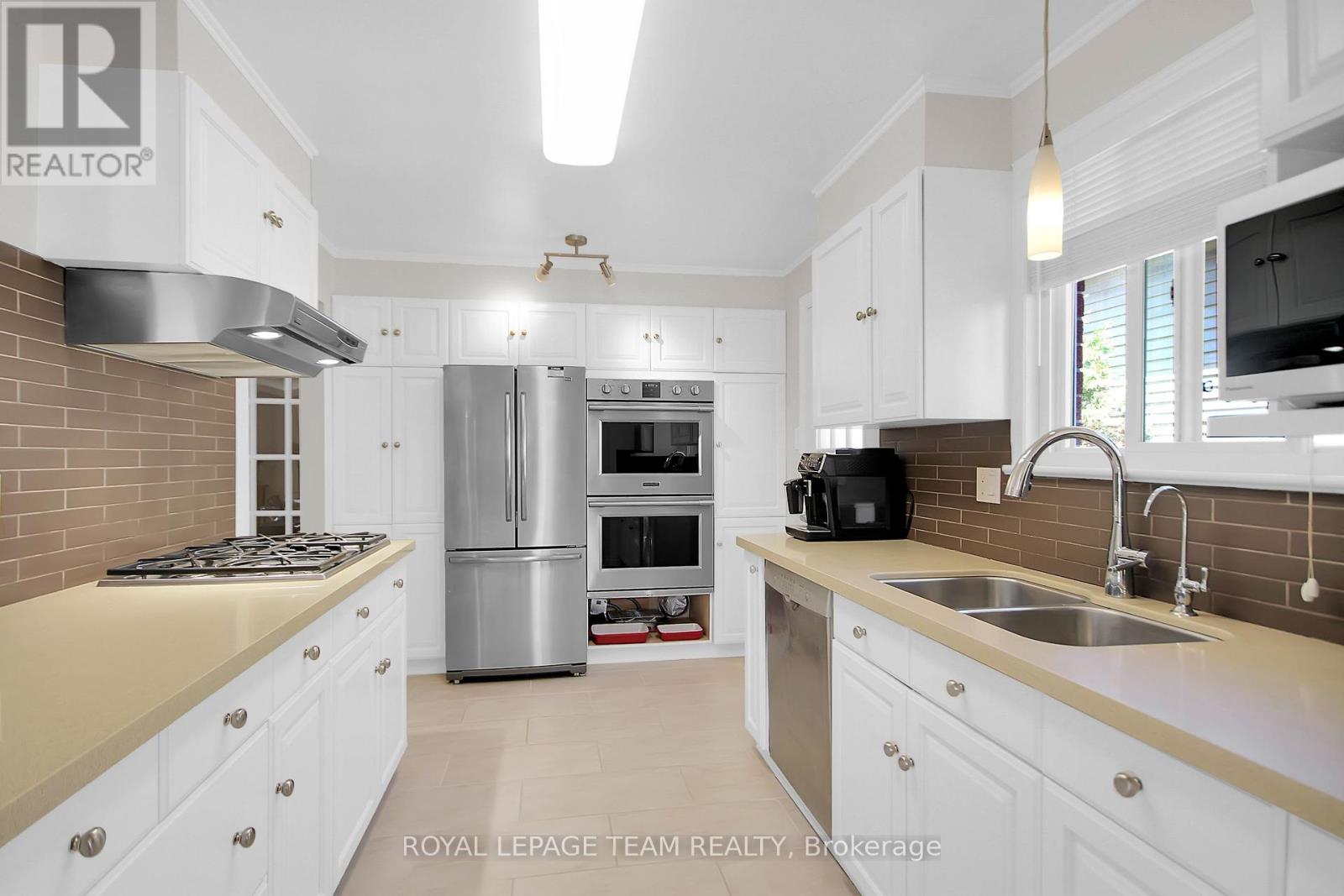 167 Abbeyhill Drive, Ottawa, Ontario  K2L 2E9 - Photo 16 - X12117528