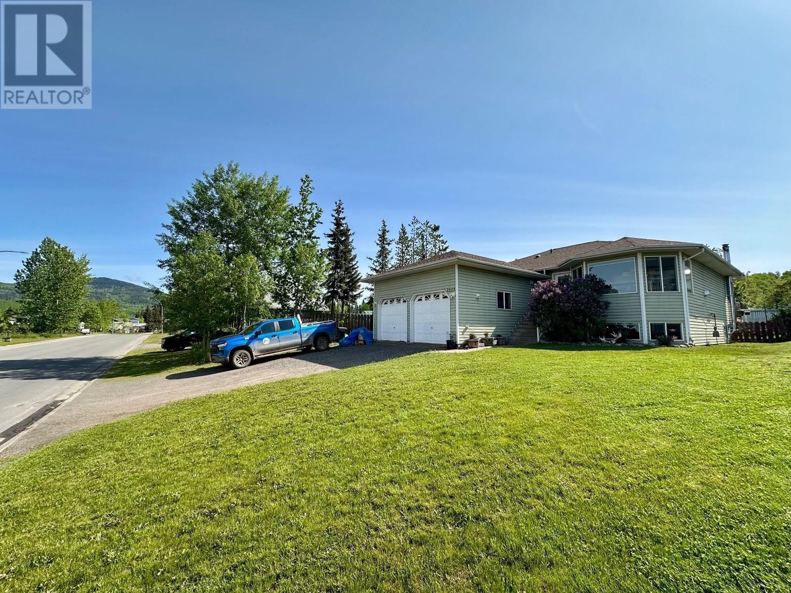 2804 Olsson Road, Houston, British Columbia  V0J 1Z0 - Photo 2 - R3012236