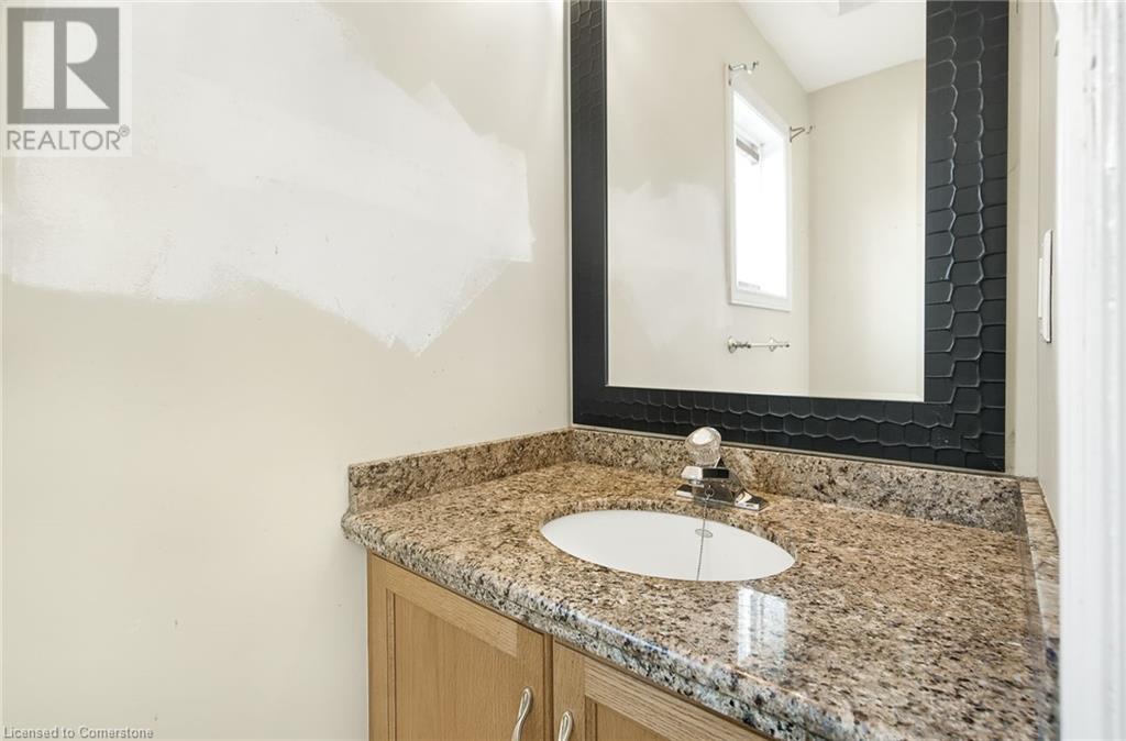 573 Enfield Road, Burlington, Ontario  L7T 2X5 - Photo 11 - 40735497