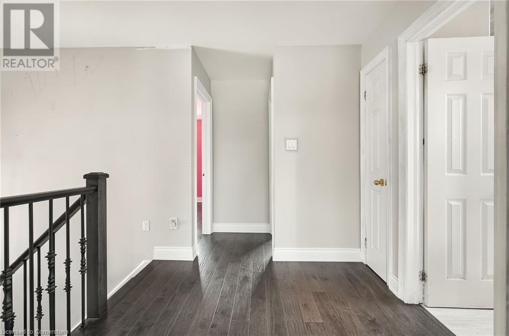 573 Enfield Road, Burlington, Ontario  L7T 2X5 - Photo 17 - 40735497