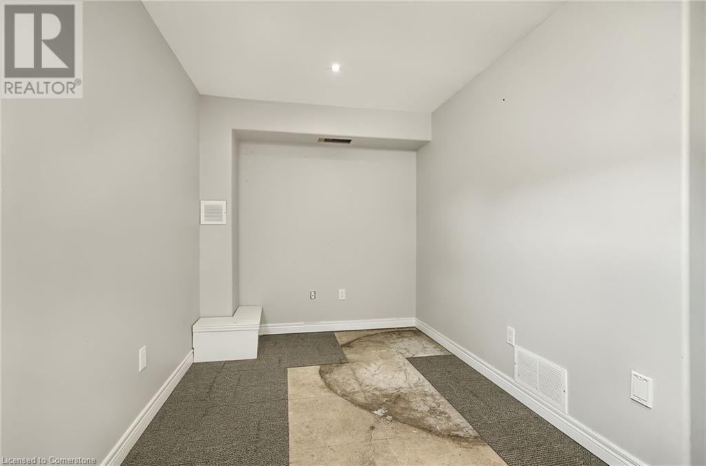 573 Enfield Road, Burlington, Ontario  L7T 2X5 - Photo 28 - 40735497