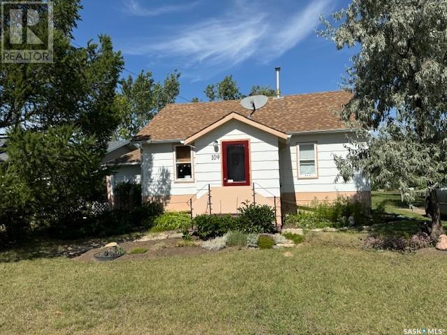 109 3rd AVENUE N, Maymont, Saskatchewan
