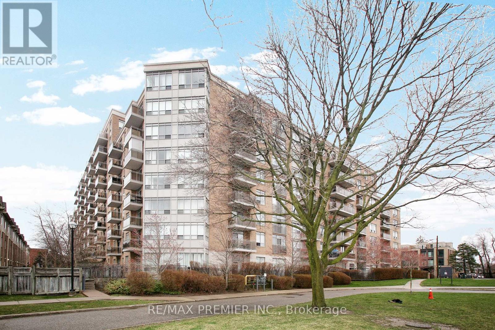 721 - 650 LAWRENCE AVENUE, Toronto, Ontario