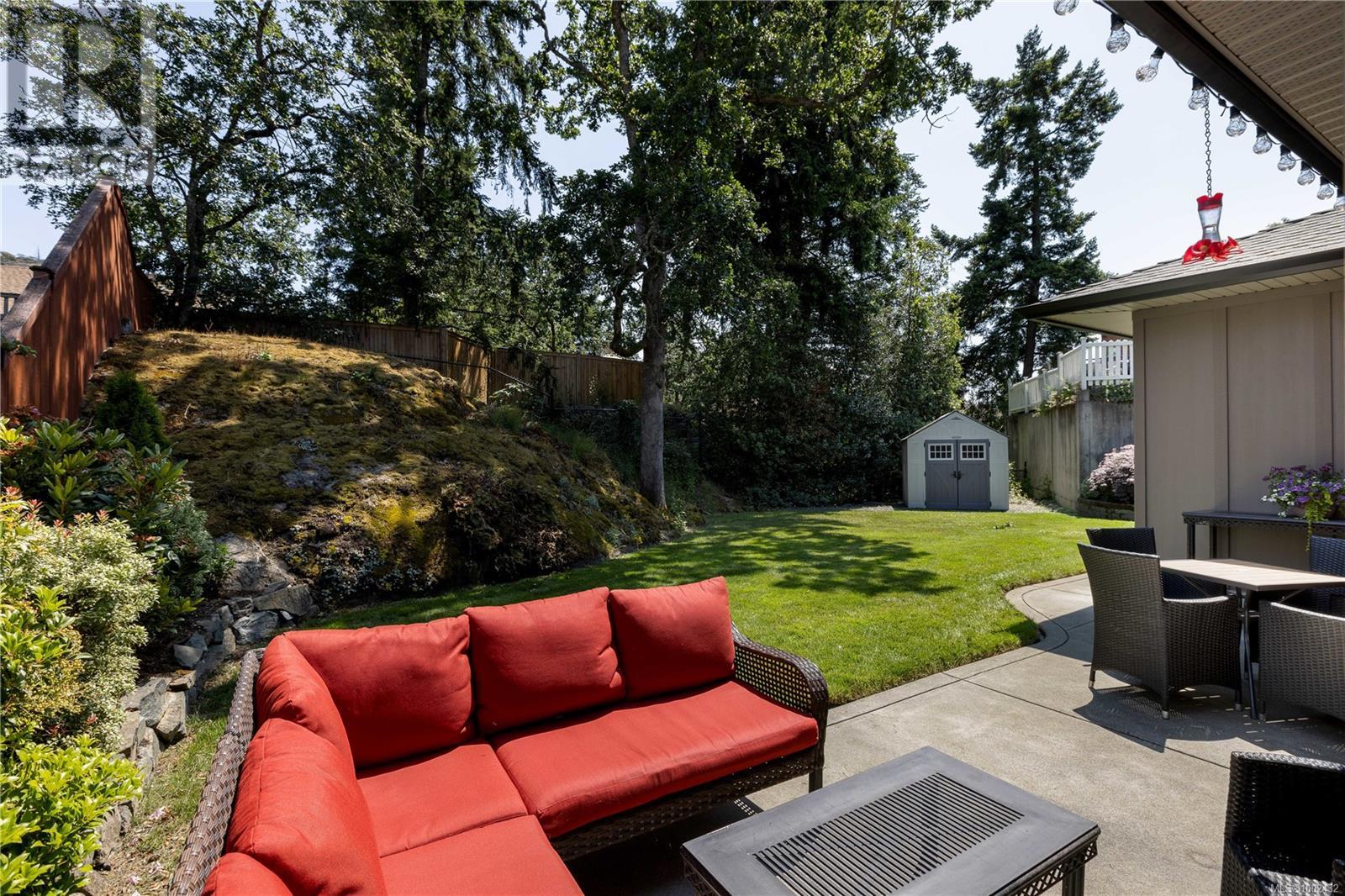 2568 Jeanine Dr, Langford, British Columbia  V9B 4X9 - Photo 3 - 1002432