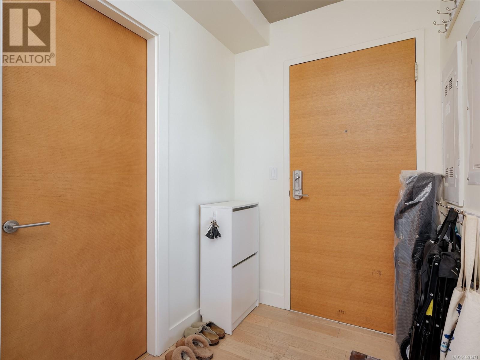 1404 989 Johnson St, Victoria, British Columbia  V8V 0E3 - Photo 15 - 1001471