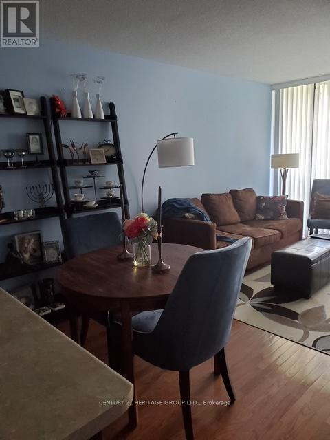 714 - 330 Red Maple Road, Richmond Hill, Ontario  L4C 0T6 - Photo 8 - N12201498