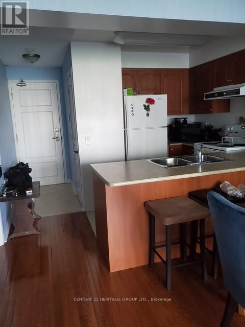 714 - 330 Red Maple Road, Richmond Hill, Ontario  L4C 0T6 - Photo 6 - N12201498
