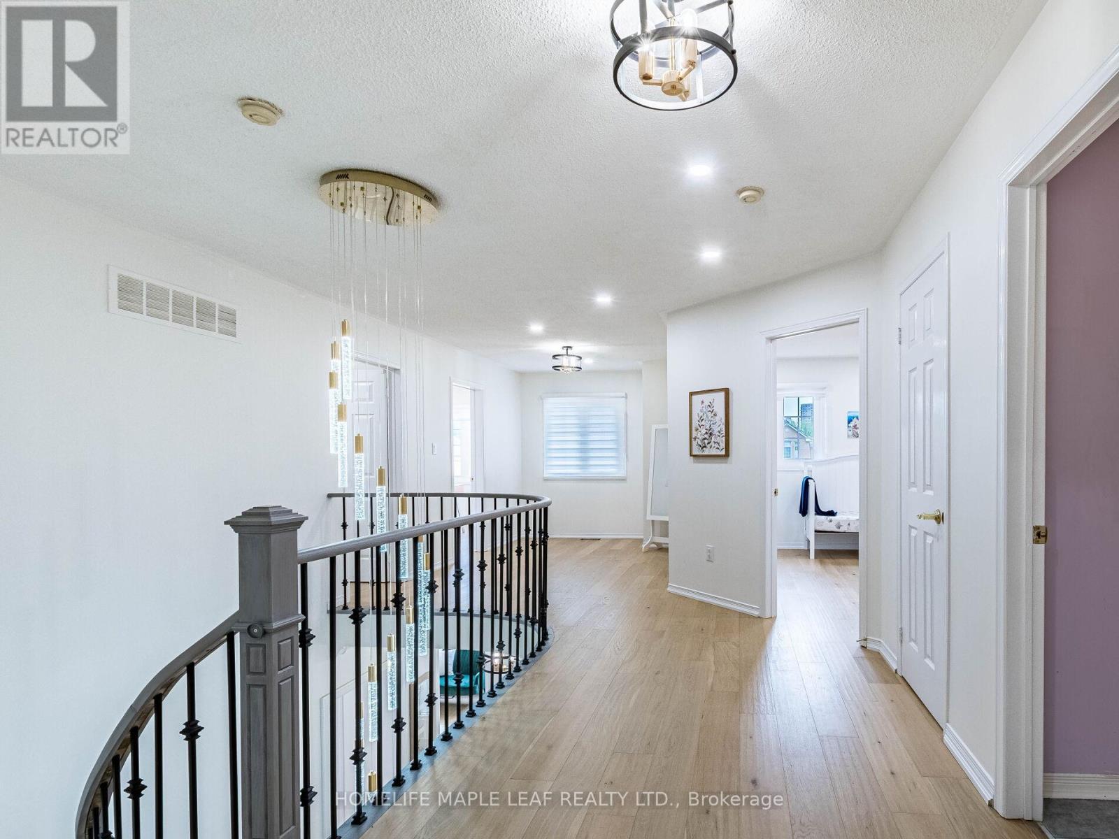 165 Bristol Road E, Mississauga, Ontario  L4Z 3V3 - Photo 24 - W12187392