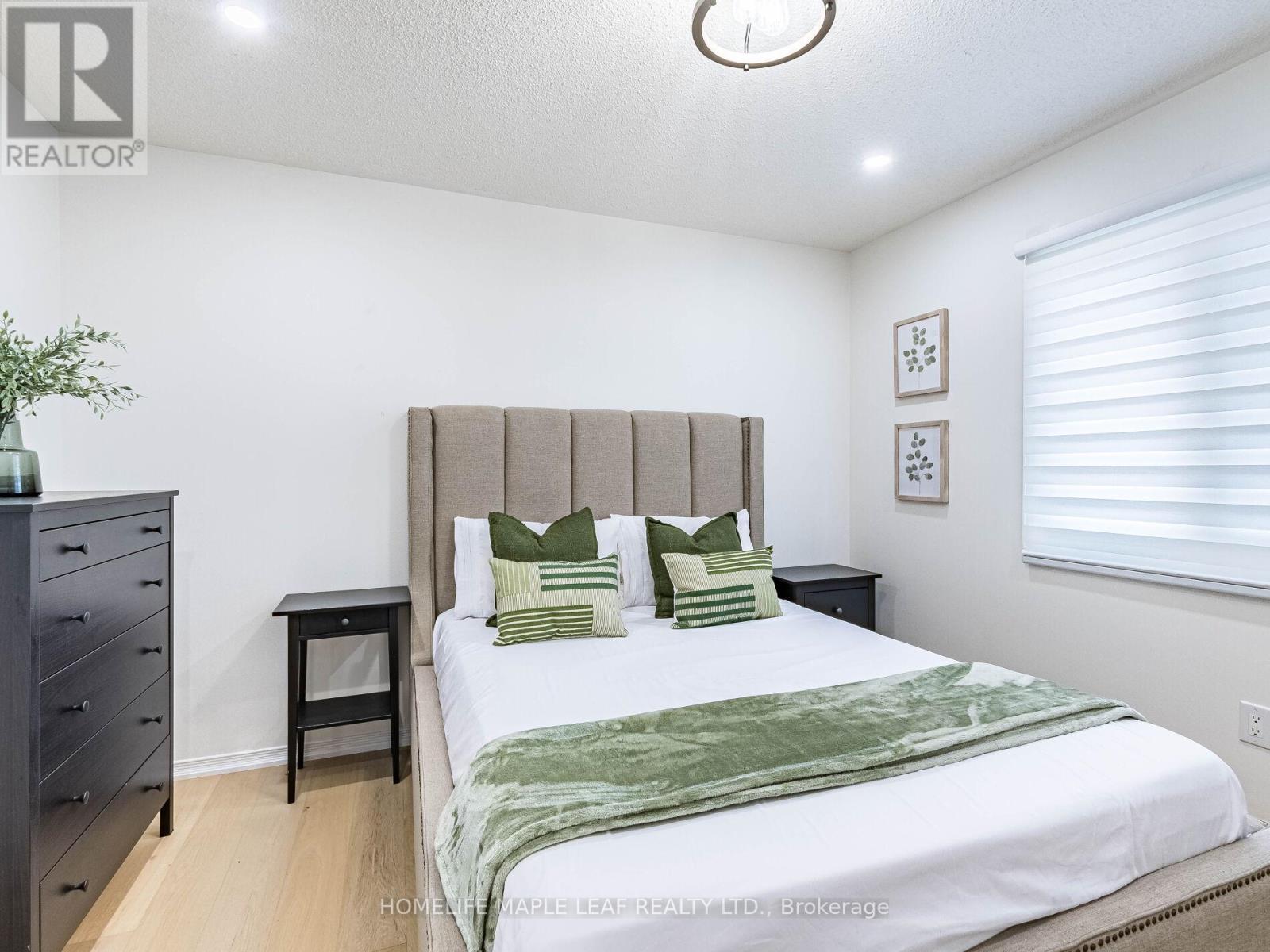 165 Bristol Road E, Mississauga, Ontario  L4Z 3V3 - Photo 38 - W12187392