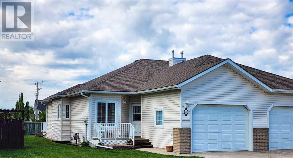 27 Skyline Crescent, Claresholm, Alberta