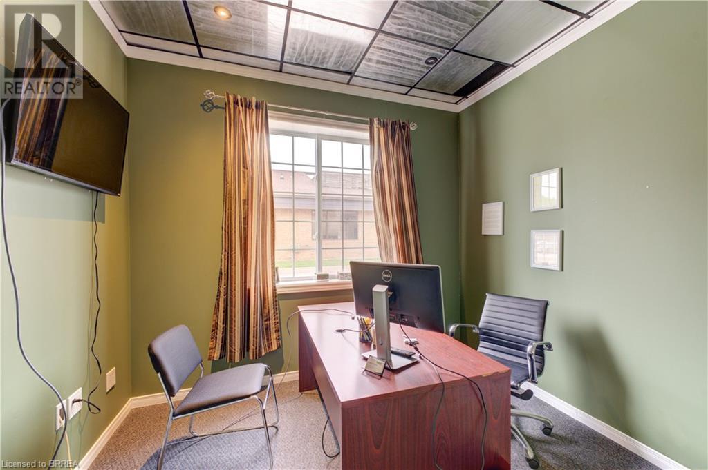 515 Park Road N Unit# 1, Brantford, Ontario  N3R 7K8 - Photo 11 - 40735670
