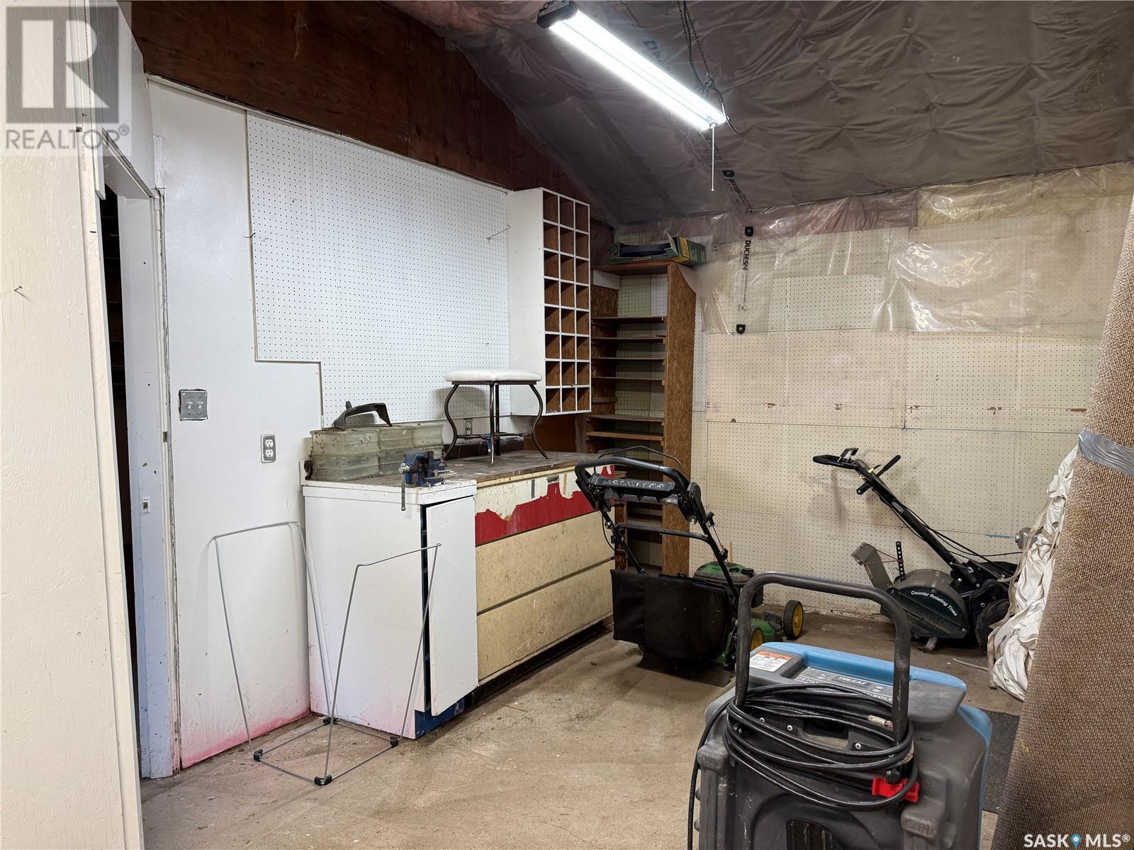 1321 Connaught Avenue, Moose Jaw, Saskatchewan  S6H 4B9 - Photo 41 - SK008486