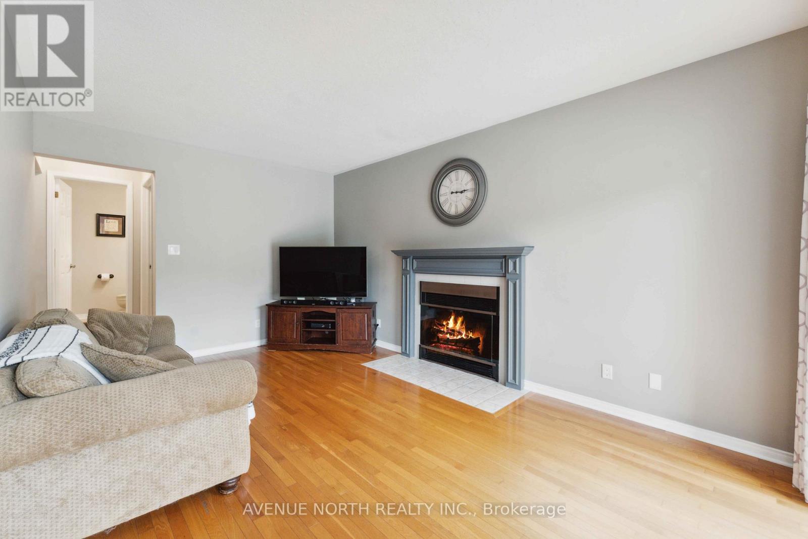 13 Alfa Street, Ottawa, Ontario  K2J 3W1 - Photo 12 - X12167624