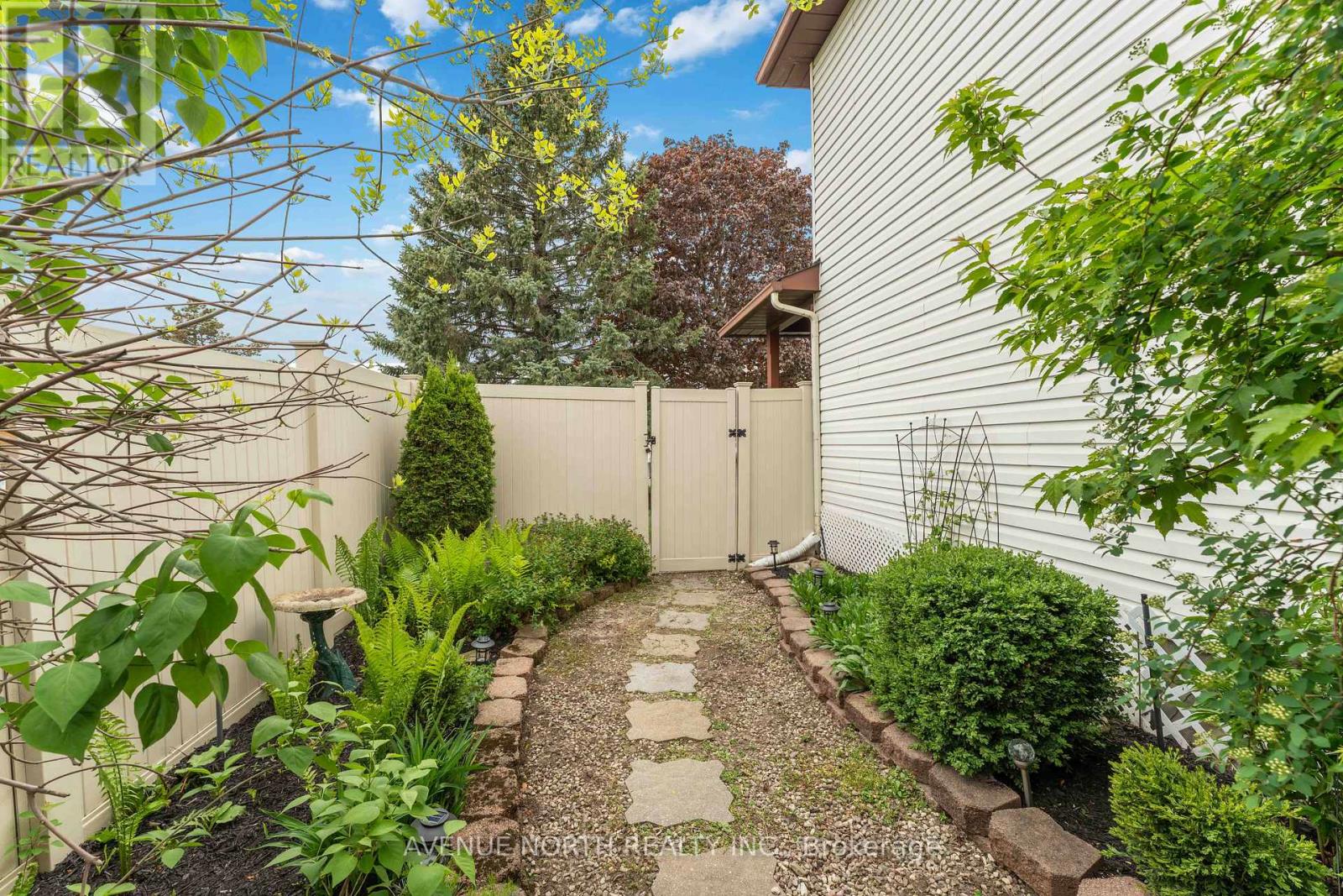 13 Alfa Street, Ottawa, Ontario  K2J 3W1 - Photo 42 - X12167624