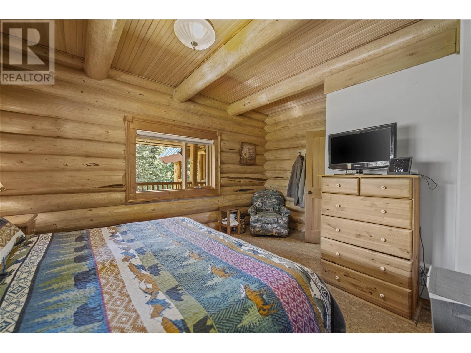 7445 Shertenlib Road, Lone Butte, British Columbia  V0K 1X2 - Photo 22 - R3011916