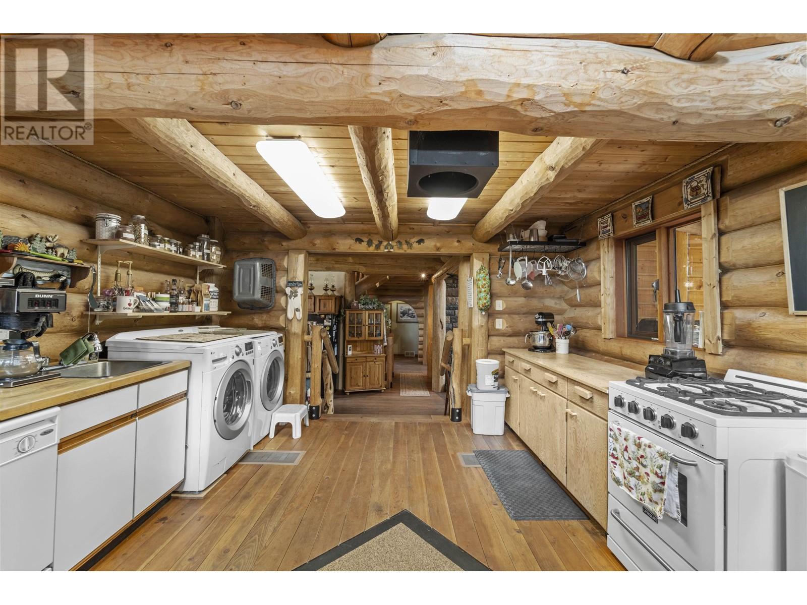 7445 Shertenlib Road, Lone Butte, British Columbia  V0K 1X2 - Photo 18 - R3011916