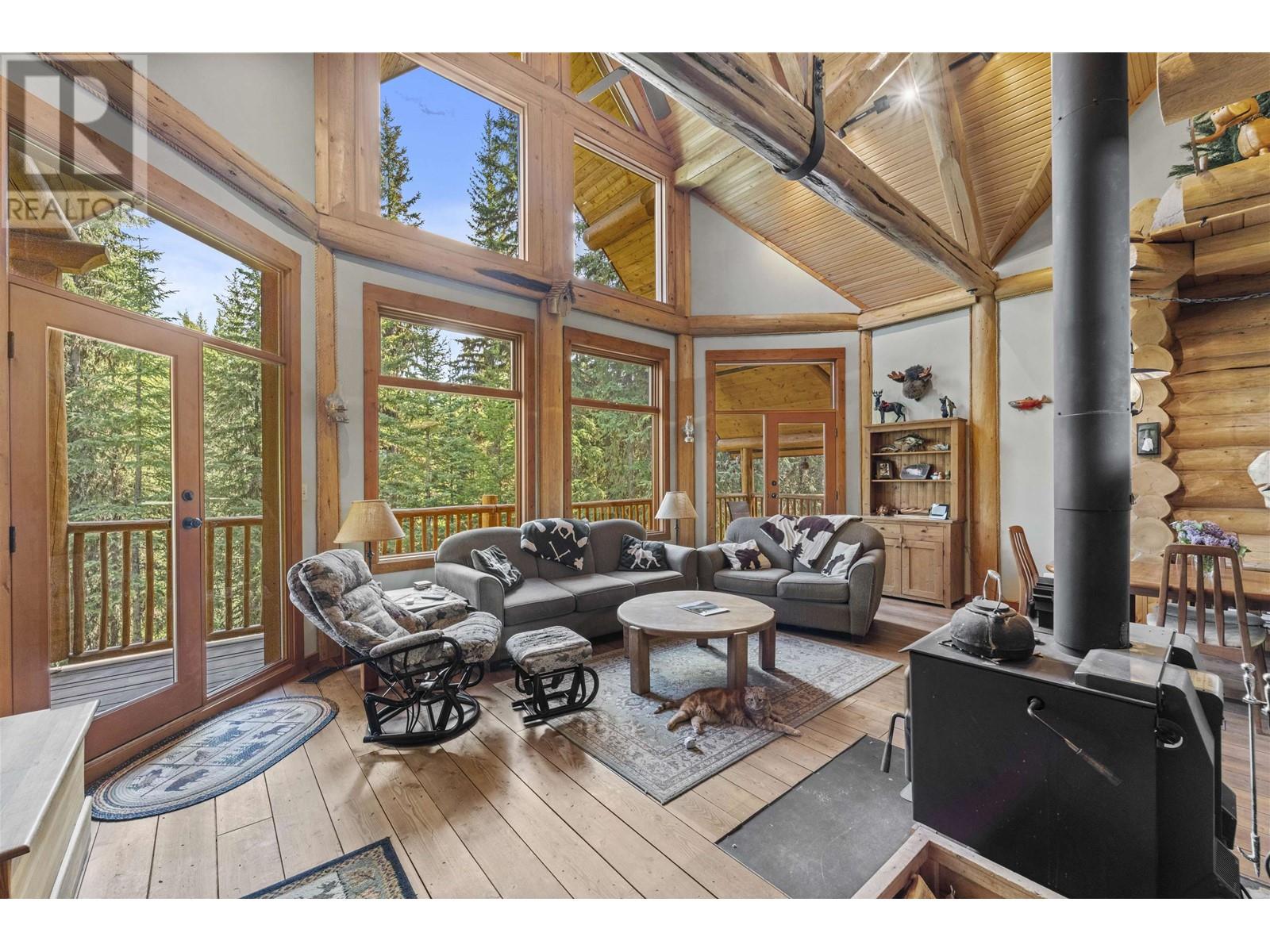 7445 Shertenlib Road, Lone Butte, British Columbia  V0K 1X2 - Photo 11 - R3011916