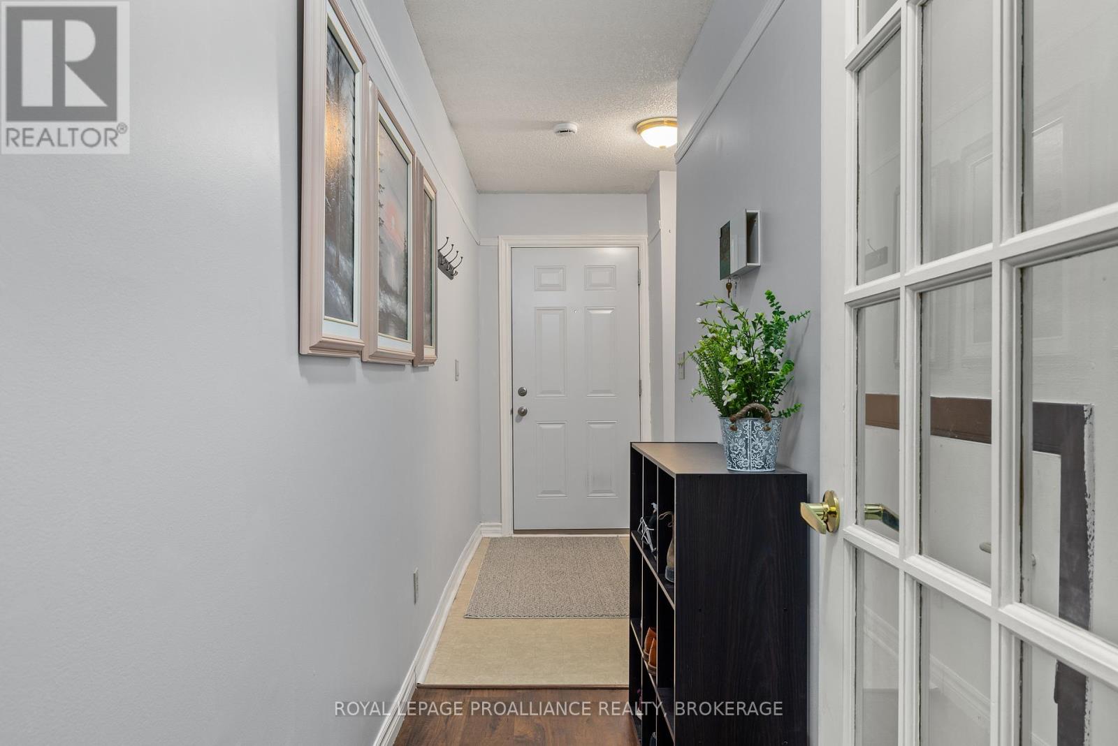 1126 Craig Lane, Kingston, Ontario  K7M 7W6 - Photo 5 - X12201921