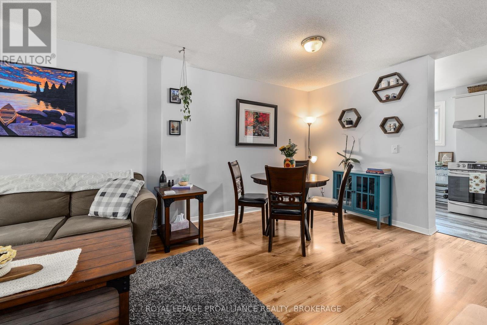 1126 Craig Lane, Kingston, Ontario  K7M 7W6 - Photo 9 - X12201921