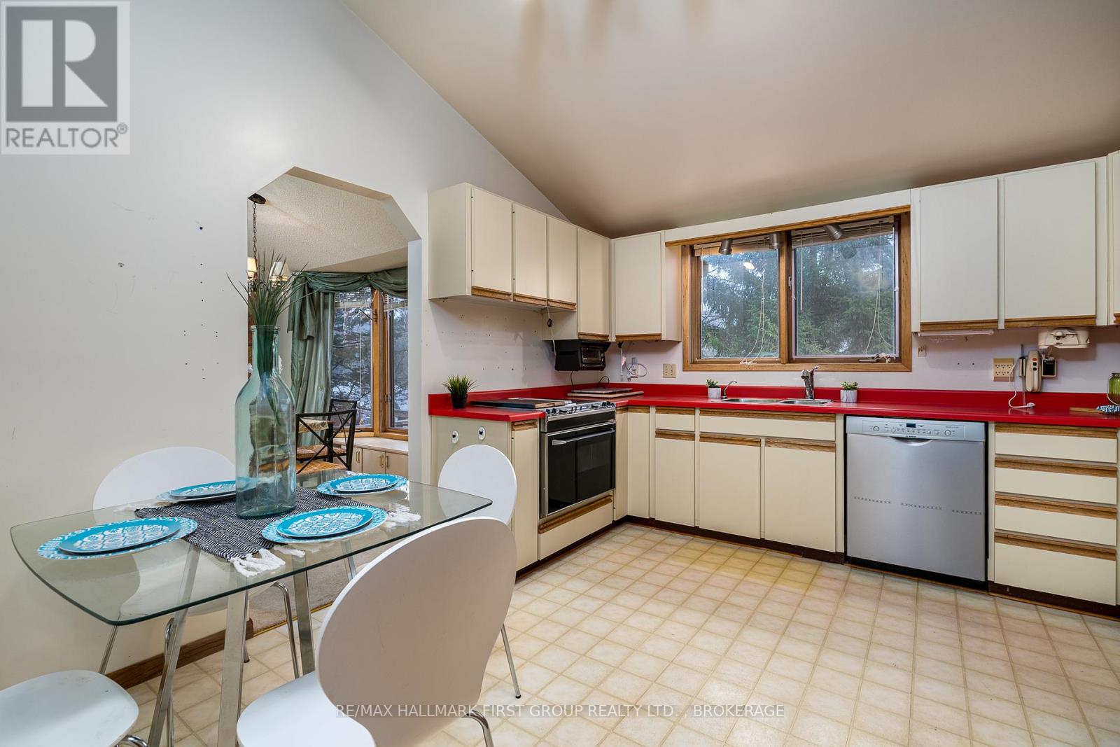 191 South Trent Street, Quinte West, Ontario  K0K 2C0 - Photo 12 - X12202046