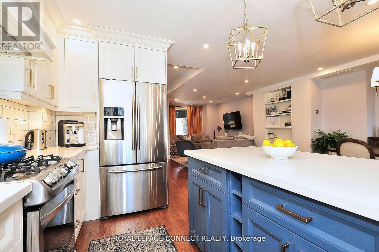 217 Winona Drive, Toronto, Ontario  M6C 3S4 - Photo 14 - C12201502
