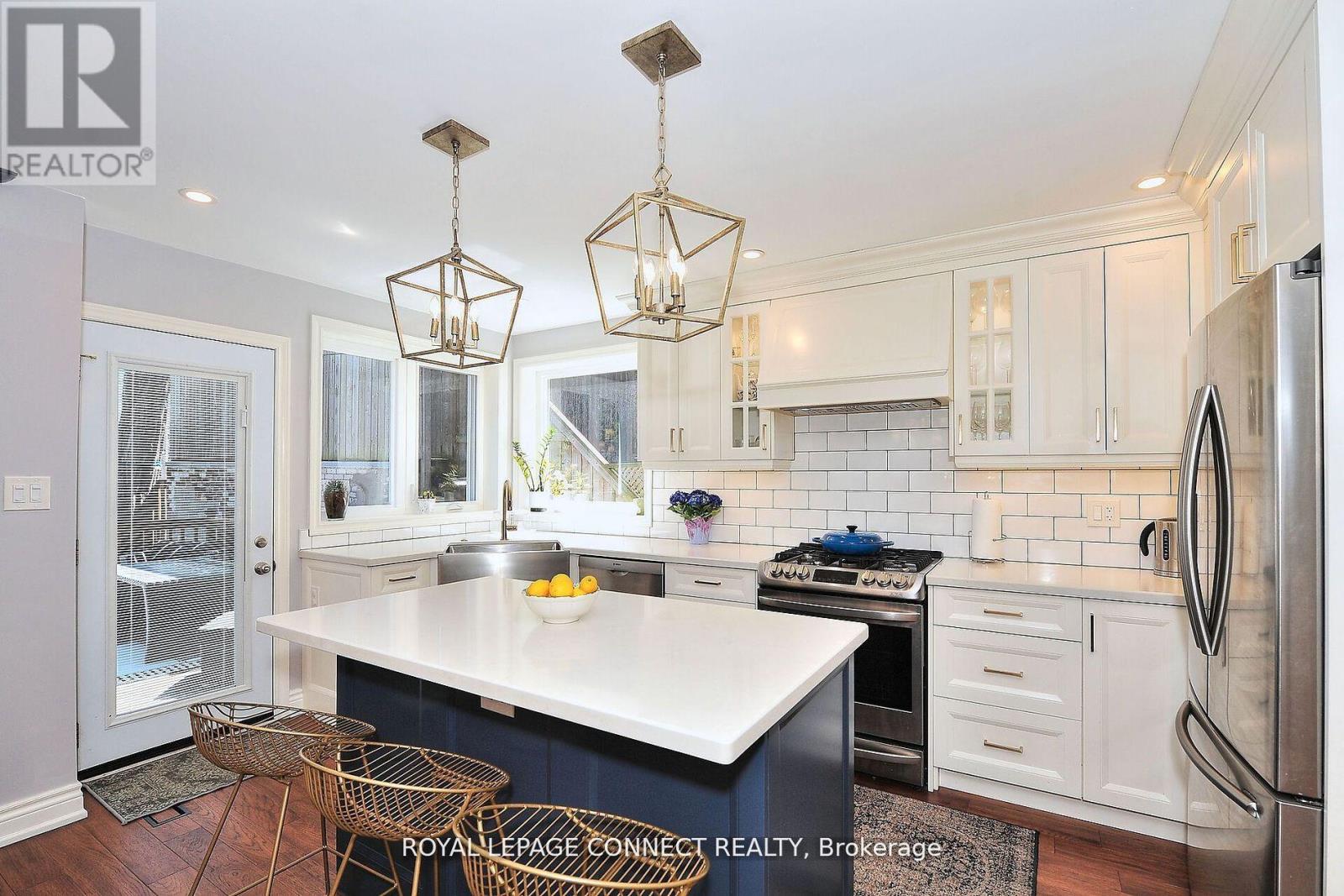 217 Winona Drive, Toronto, Ontario  M6C 3S4 - Photo 11 - C12201502