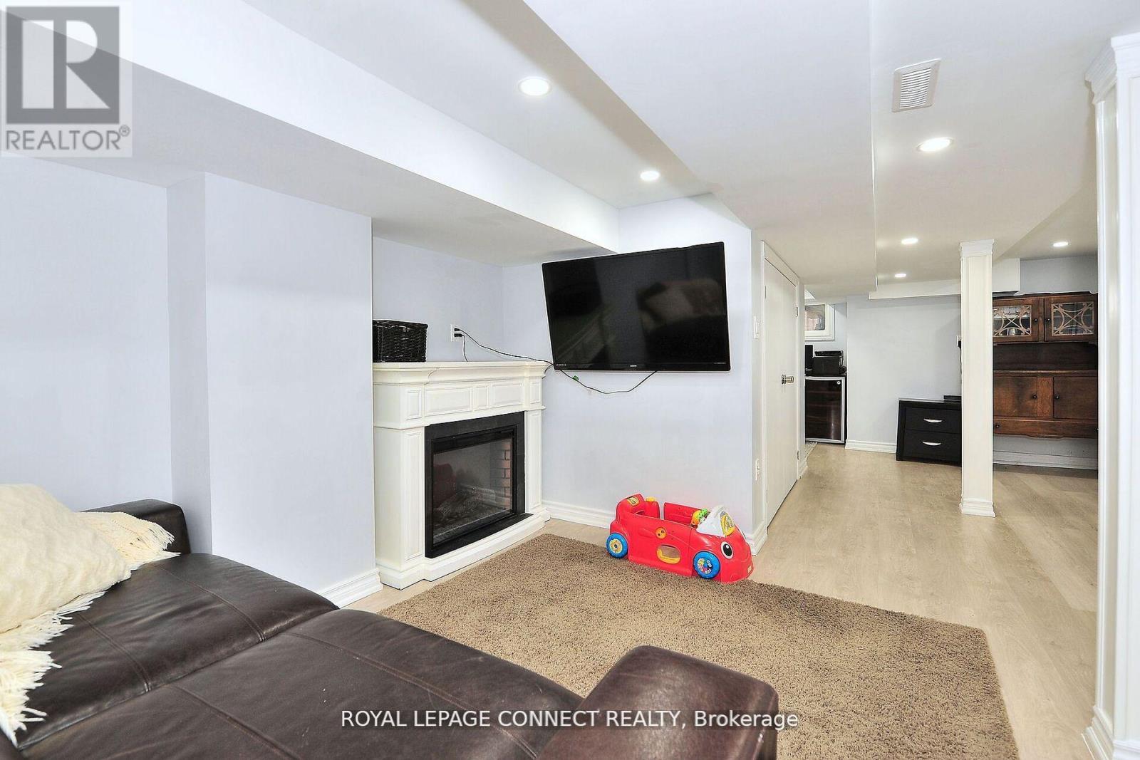 217 Winona Drive, Toronto, Ontario  M6C 3S4 - Photo 29 - C12201502