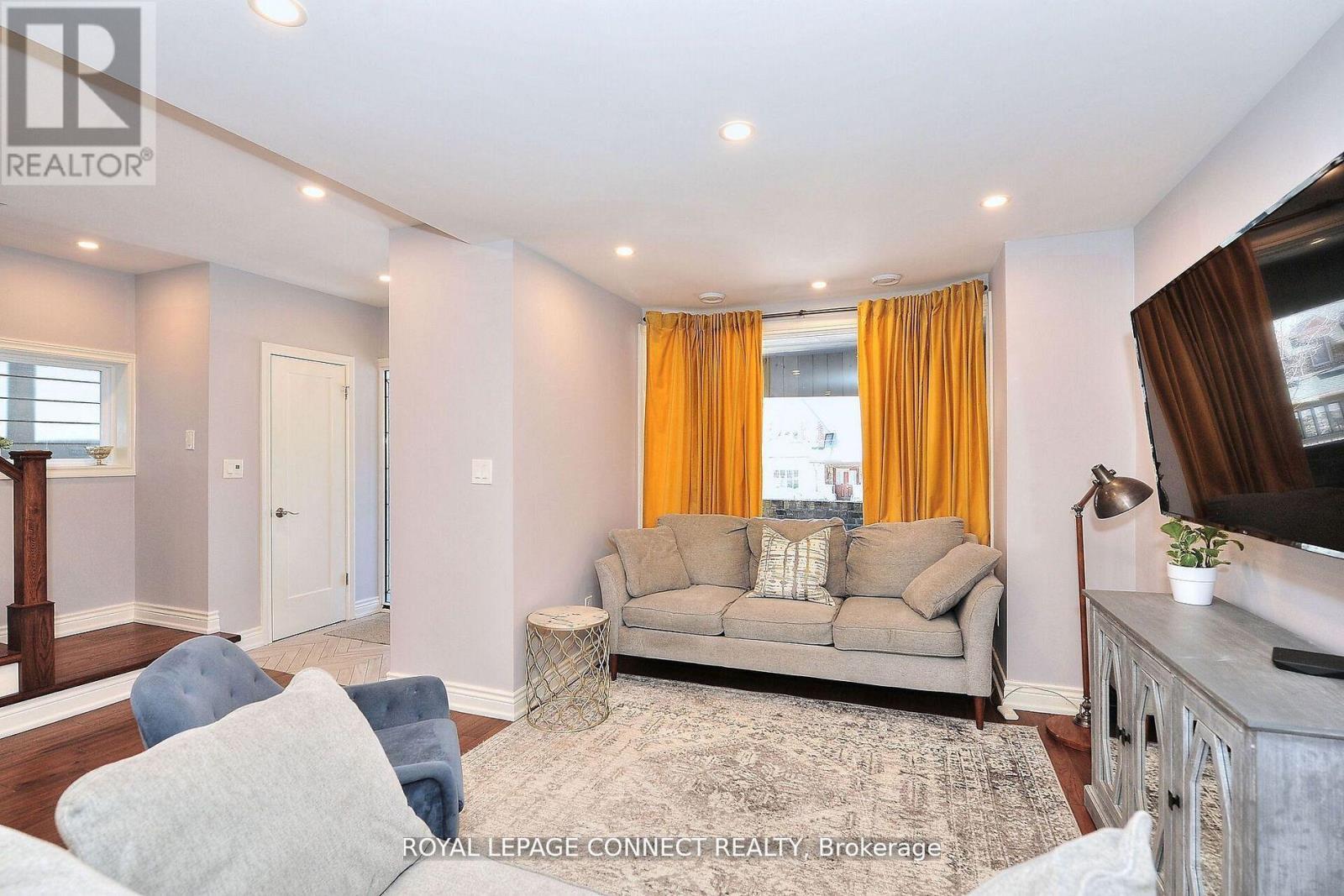 217 Winona Drive, Toronto, Ontario  M6C 3S4 - Photo 6 - C12201502