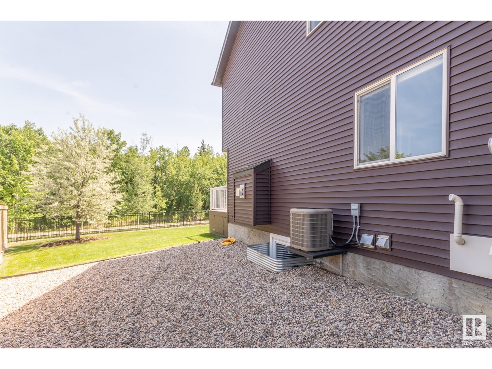 1537 Graydon Hill Pt Sw, Edmonton, Alberta  T6W 3C7 - Photo 37 - E4440767
