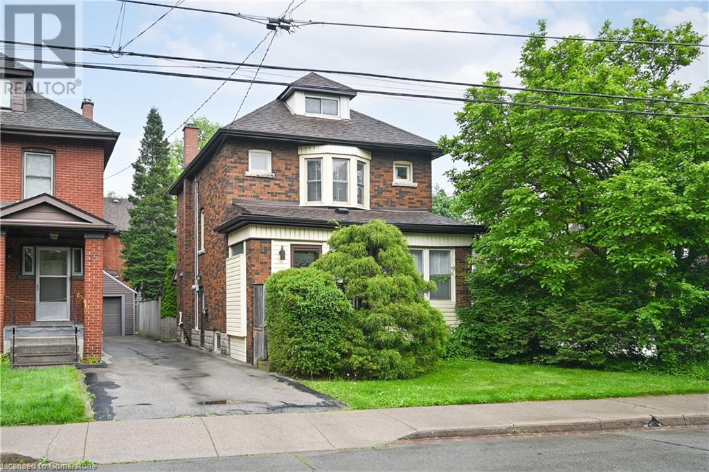 Property at 21 PAISLEY Avenue S image 1