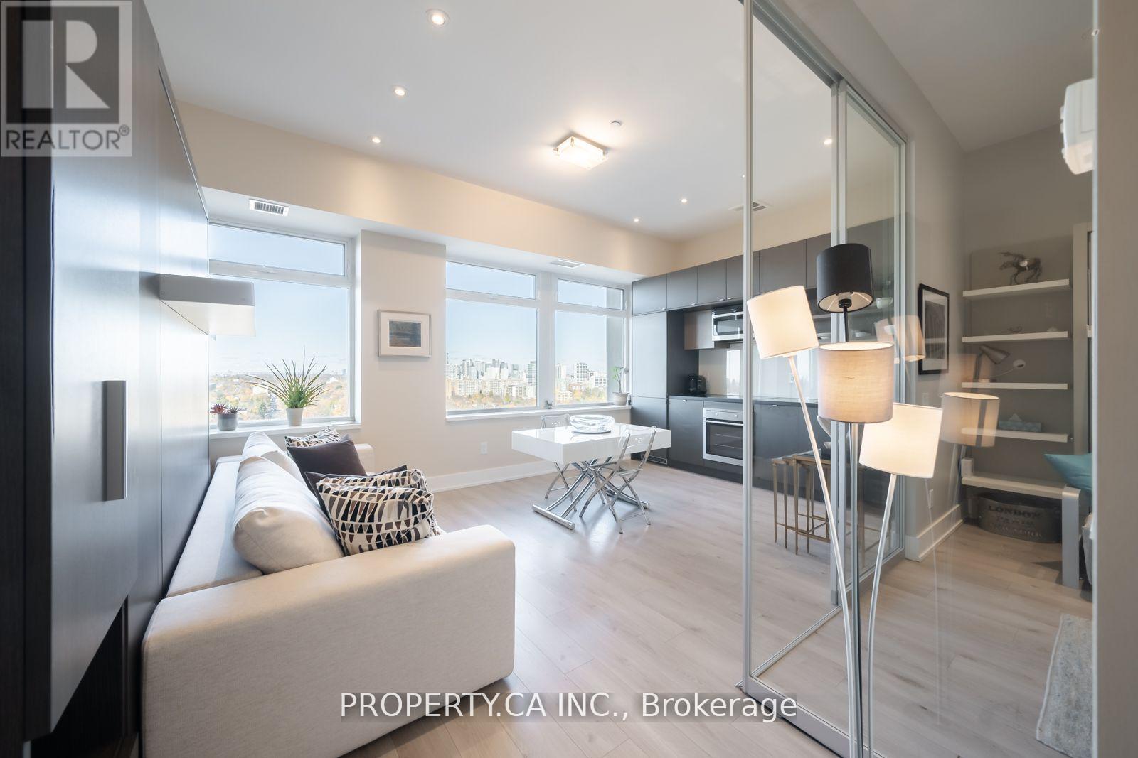 1728 - 111 St Clair Avenue W, Toronto, Ontario  M4V 1N5 - Photo 1 - C12201769