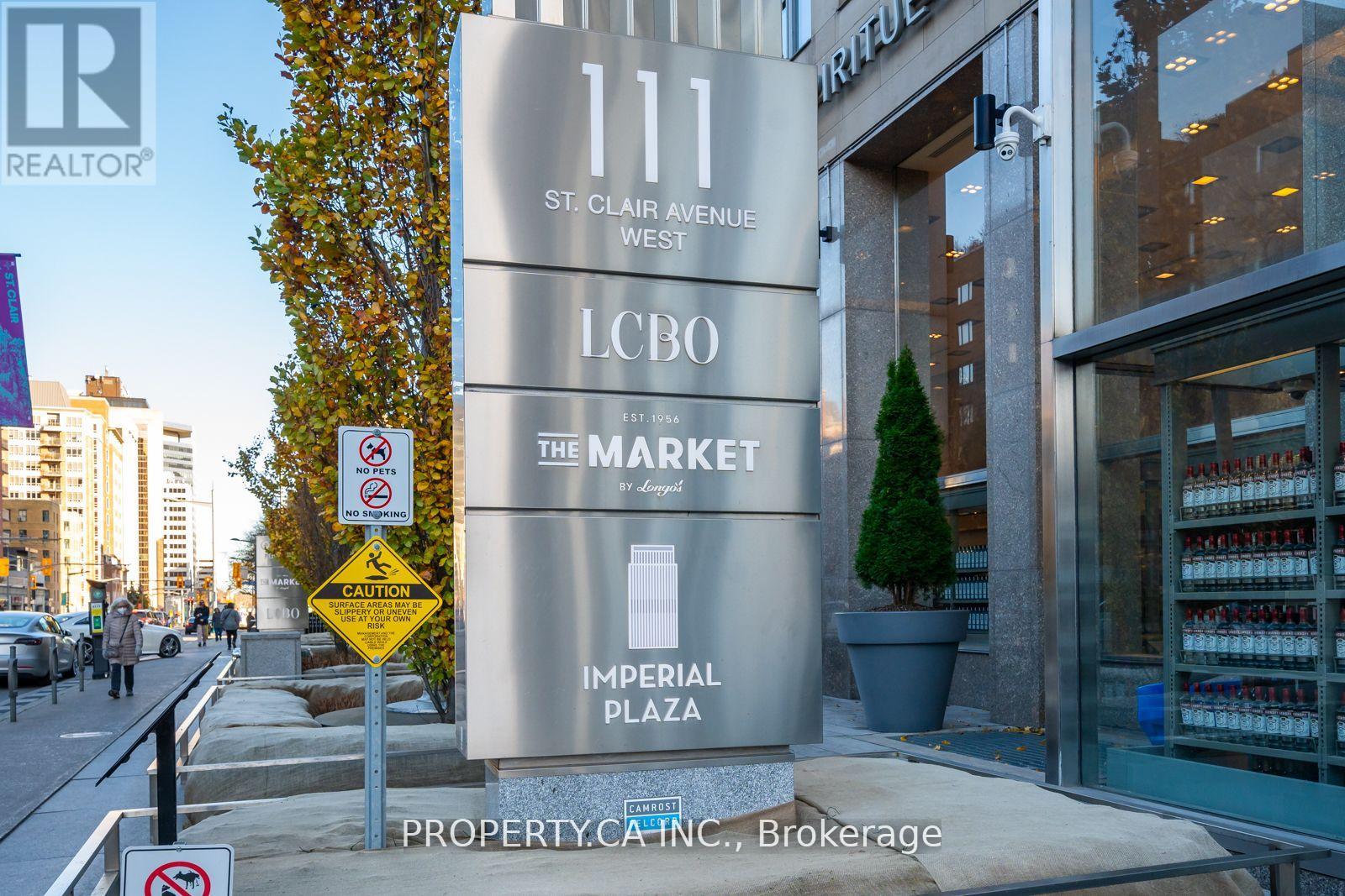 1728 - 111 St Clair Avenue W, Toronto (Yonge-St. Clair), Ontario  M4V 1N5 - Photo 39 - C12201769