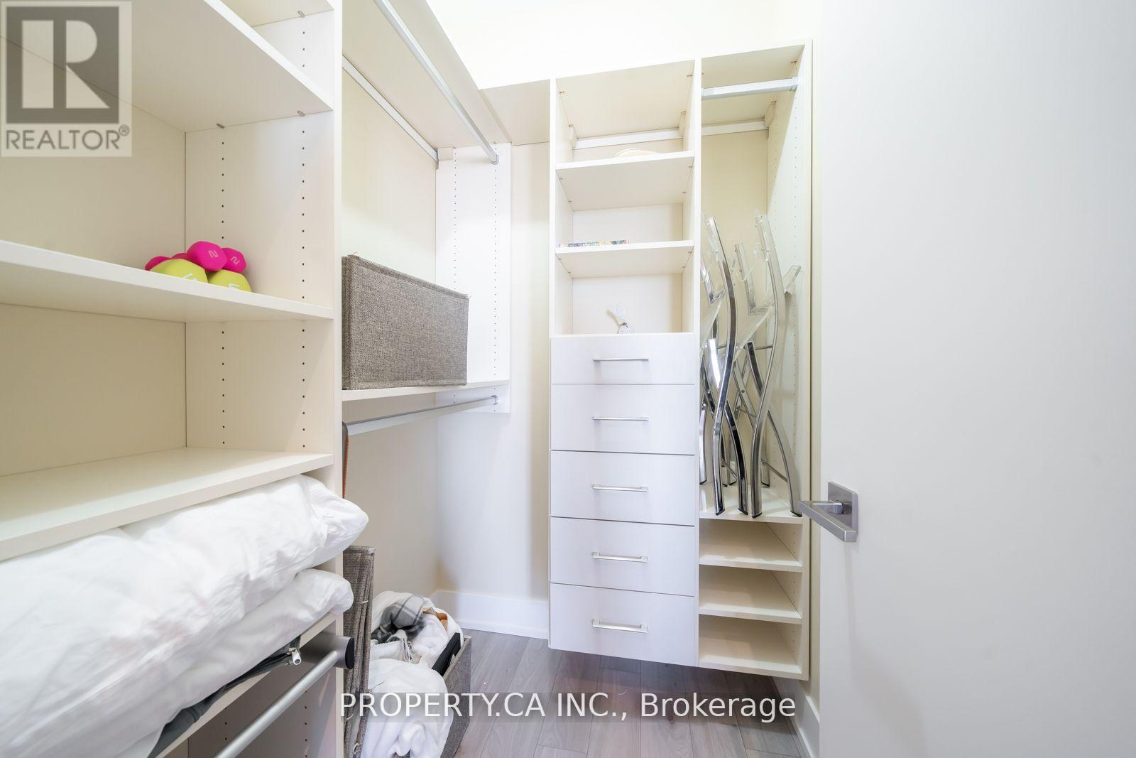 1728 - 111 St Clair Avenue W, Toronto, Ontario  M4V 1N5 - Photo 8 - C12201769