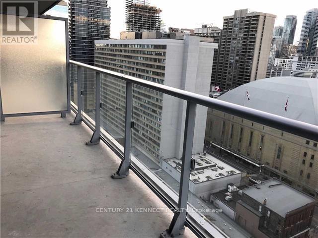 2004 - 365 Church Street, Toronto, Ontario  M5B 1Z9 - Photo 12 - C12201795