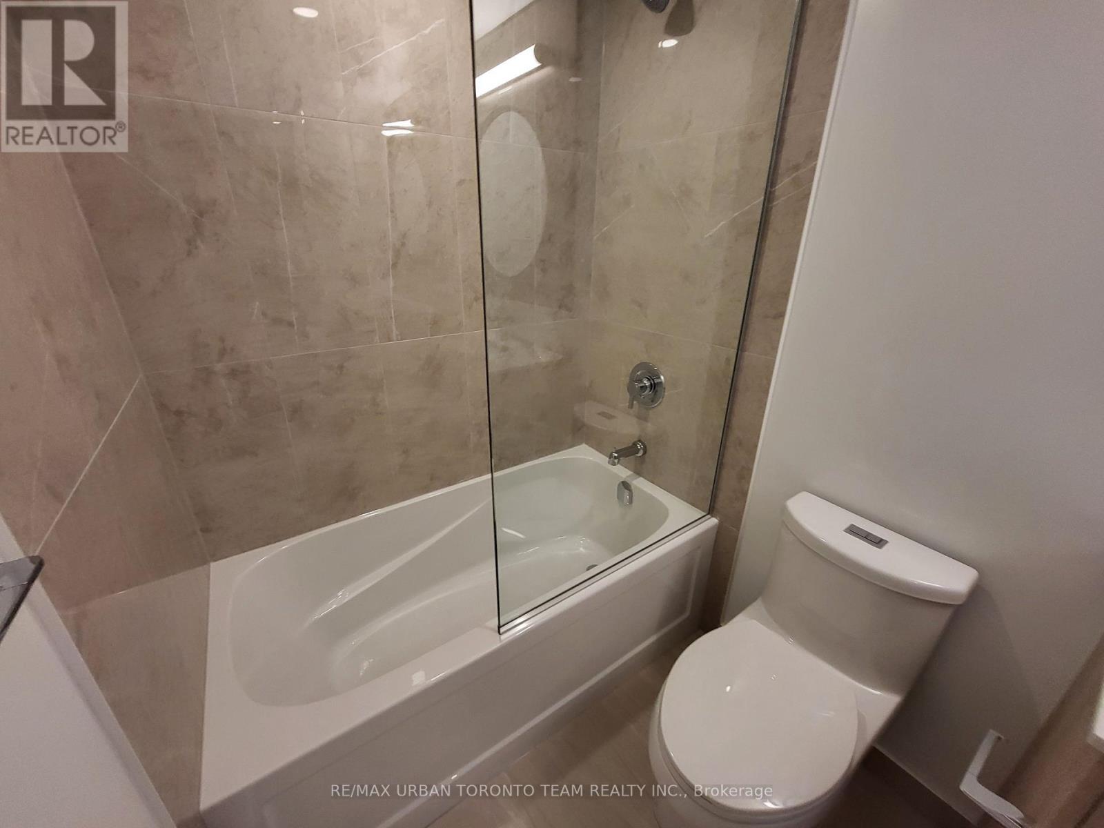 605 - 771 Yonge Street, Toronto, Ontario  M4W 0B8 - Photo 11 - C12201798