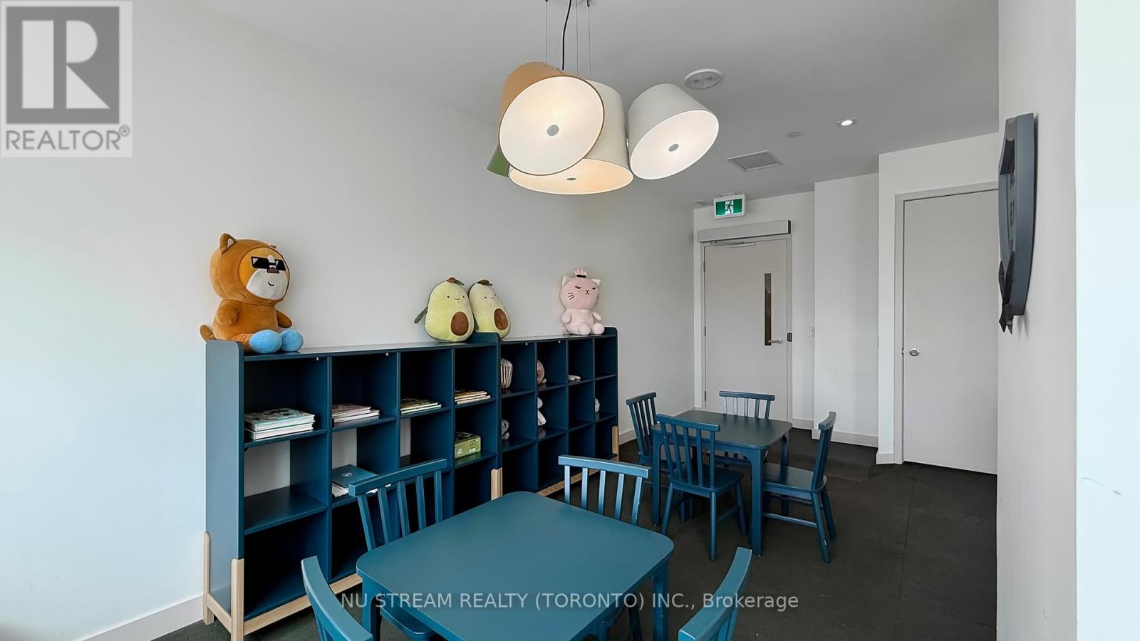 201 - 10 Deerlick Court, Toronto, Ontario  M3A 0A7 - Photo 4 - C12201810