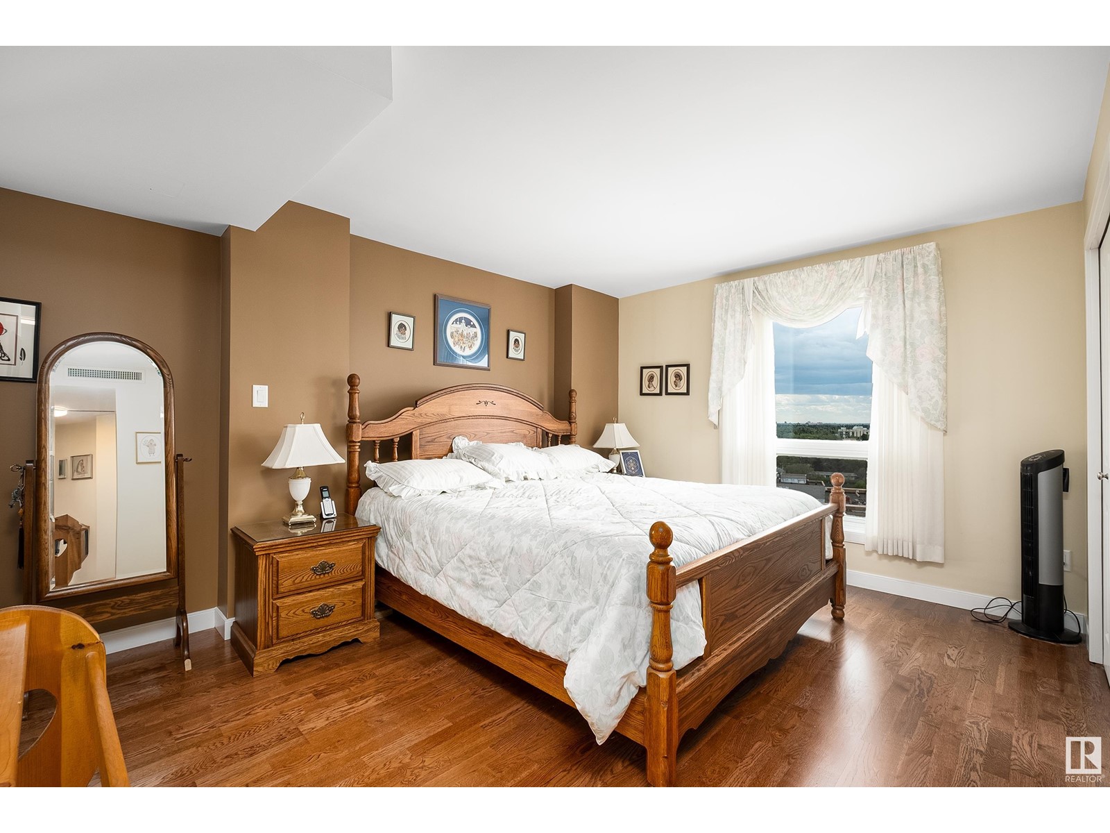 #1402 10731 Saskatchewan Dr Nw, Edmonton, Alberta  T6E 1H6 - Photo 29 - E4440820