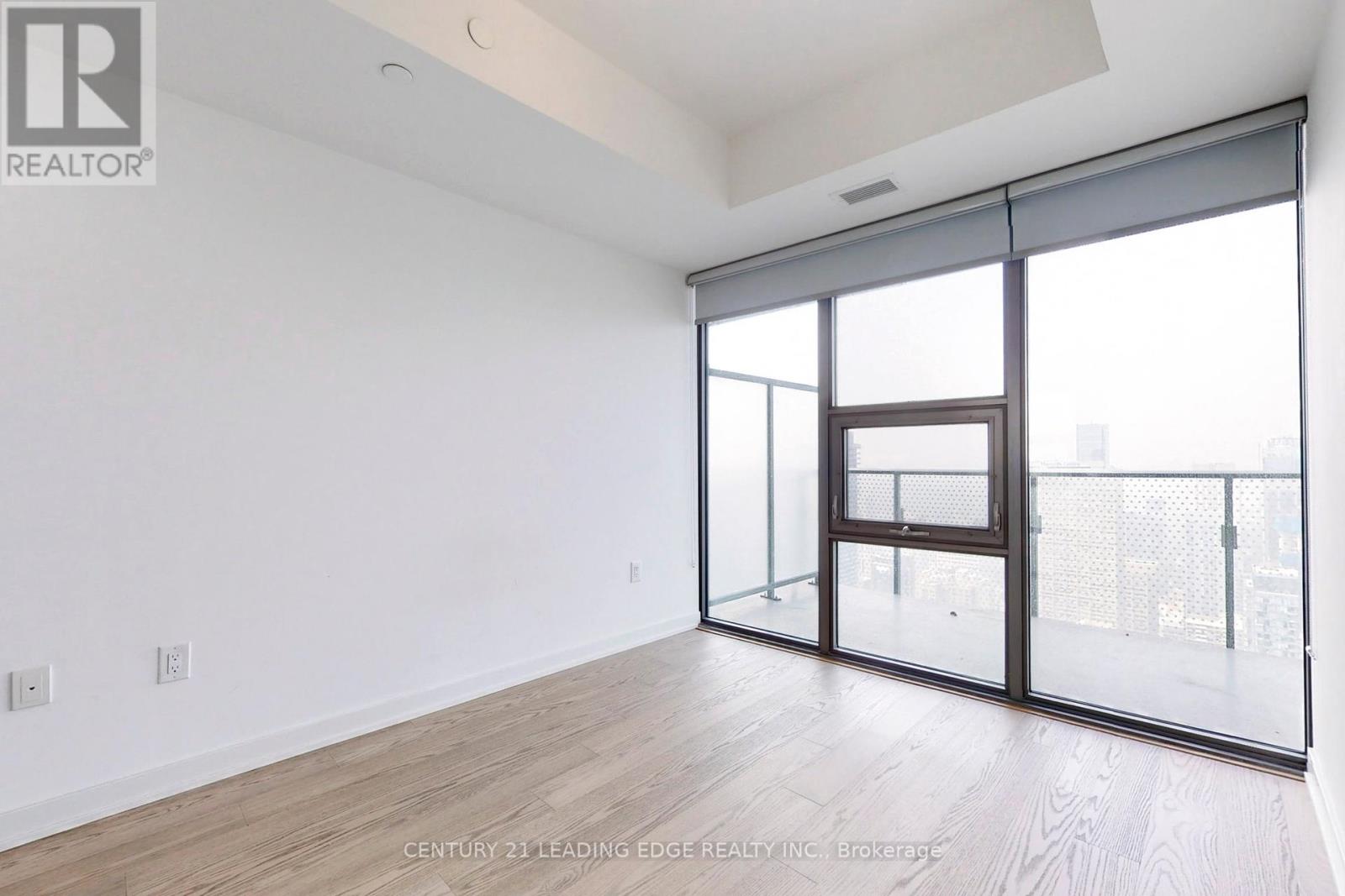 5609 - 11 Wellesley Street W, Toronto (Bay Street Corridor), Ontario  M4Y 0G4 - Photo 15 - C12201847