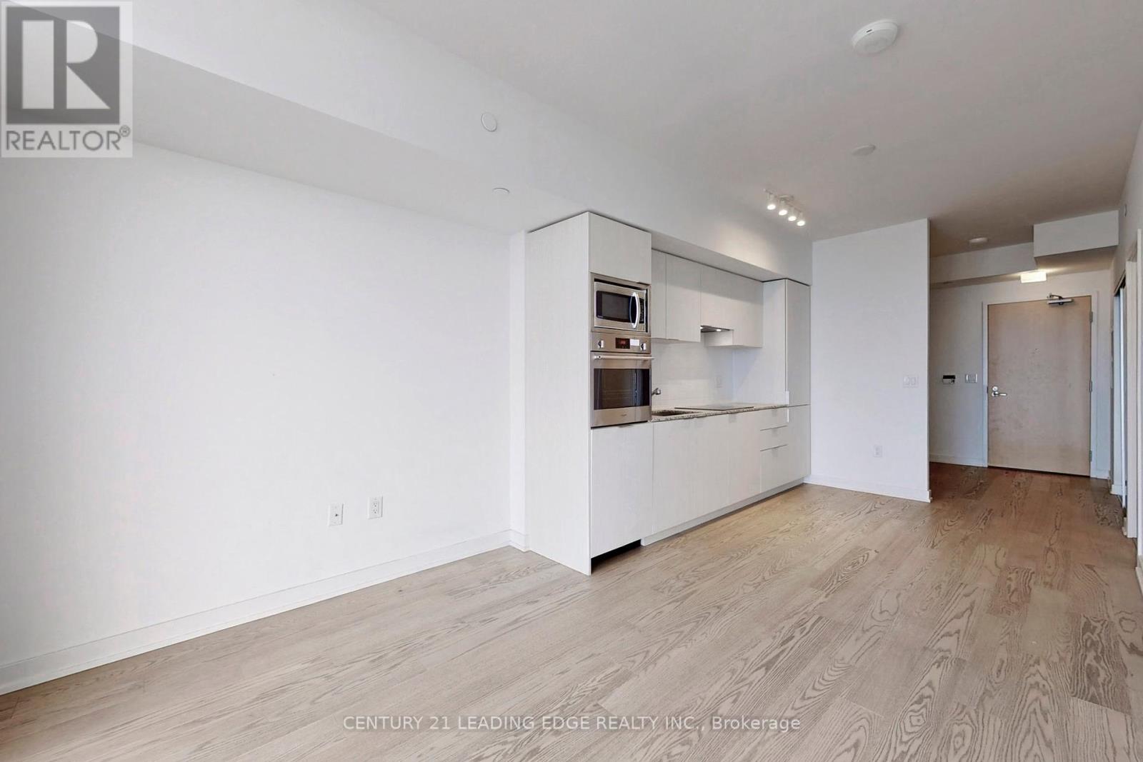 5609 - 11 Wellesley Street W, Toronto (Bay Street Corridor), Ontario  M4Y 0G4 - Photo 9 - C12201847