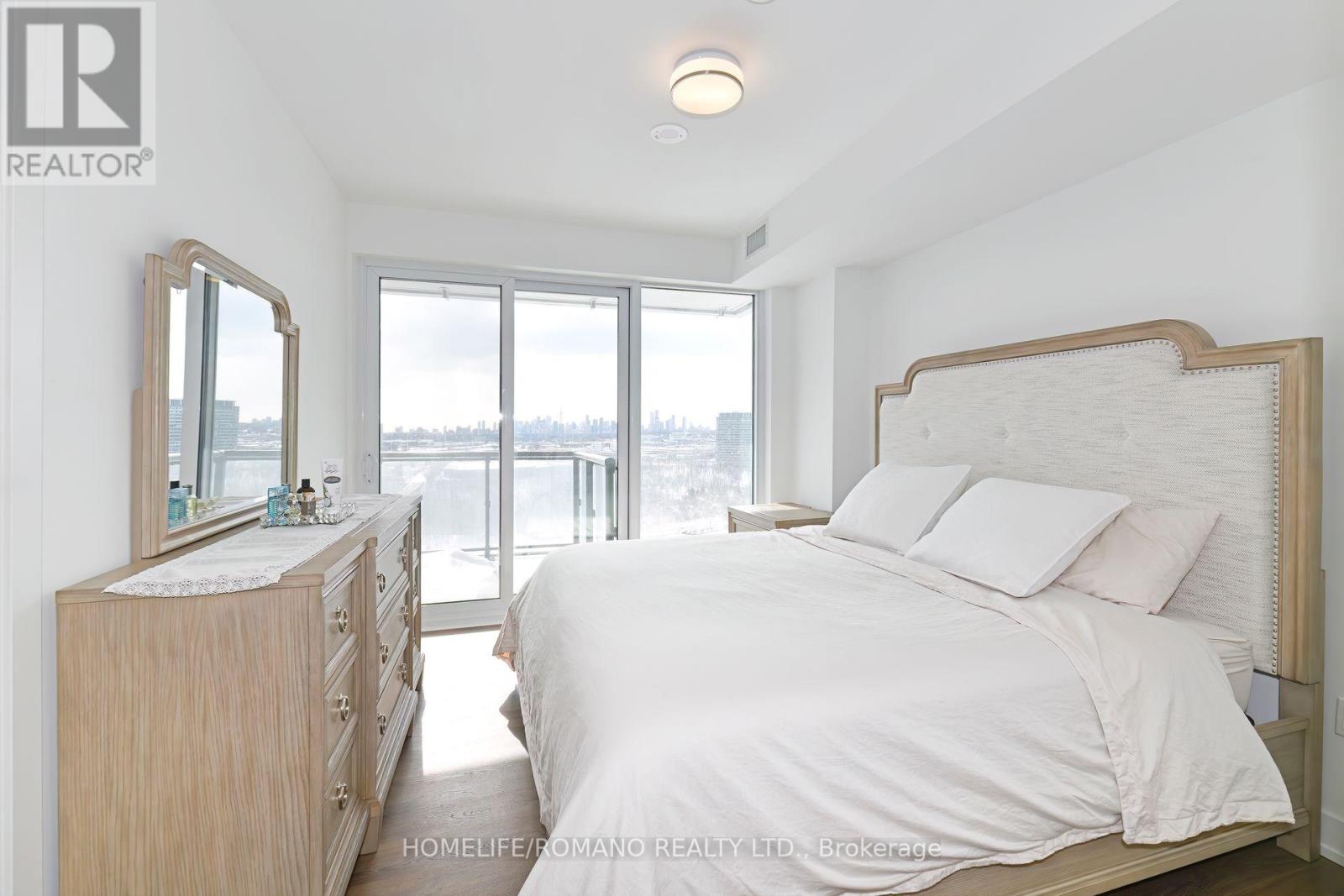 1409 - 30 Inn On The Park Drive, Toronto, Ontario  M3C 0P7 - Photo 10 - C12201873