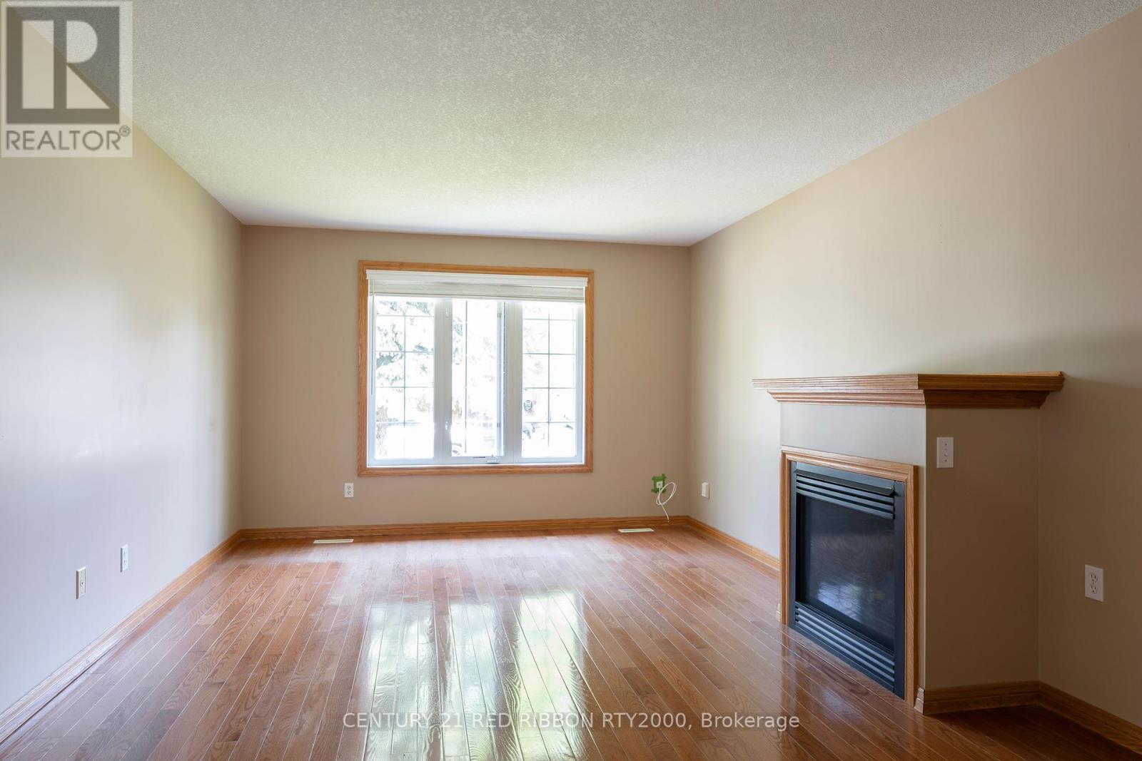 482 Riverview Drive, Strathroy-Caradoc, Ontario  N7G 4B3 - Photo 15 - X12202099