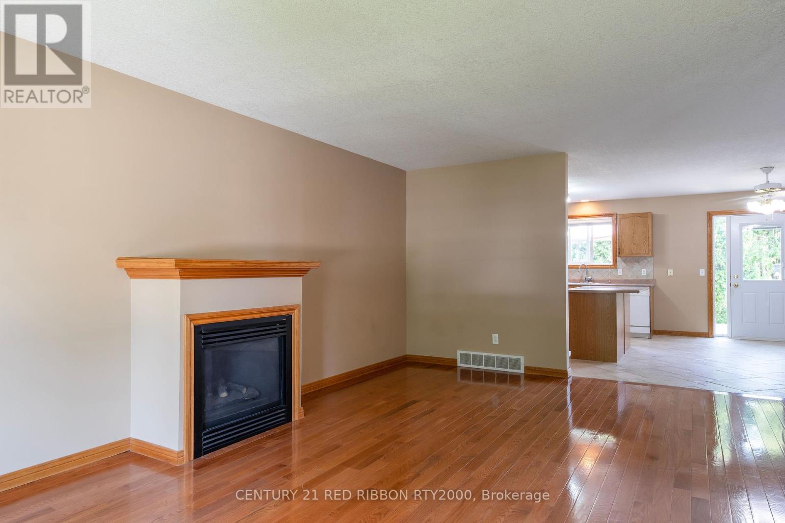 482 Riverview Drive, Strathroy-Caradoc, Ontario  N7G 4B3 - Photo 16 - X12202099
