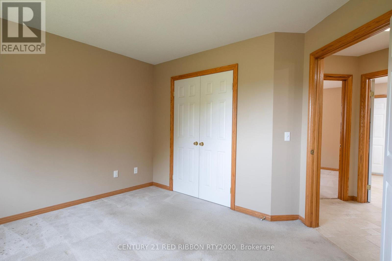 482 Riverview Drive, Strathroy-Caradoc, Ontario  N7G 4B3 - Photo 23 - X12202099