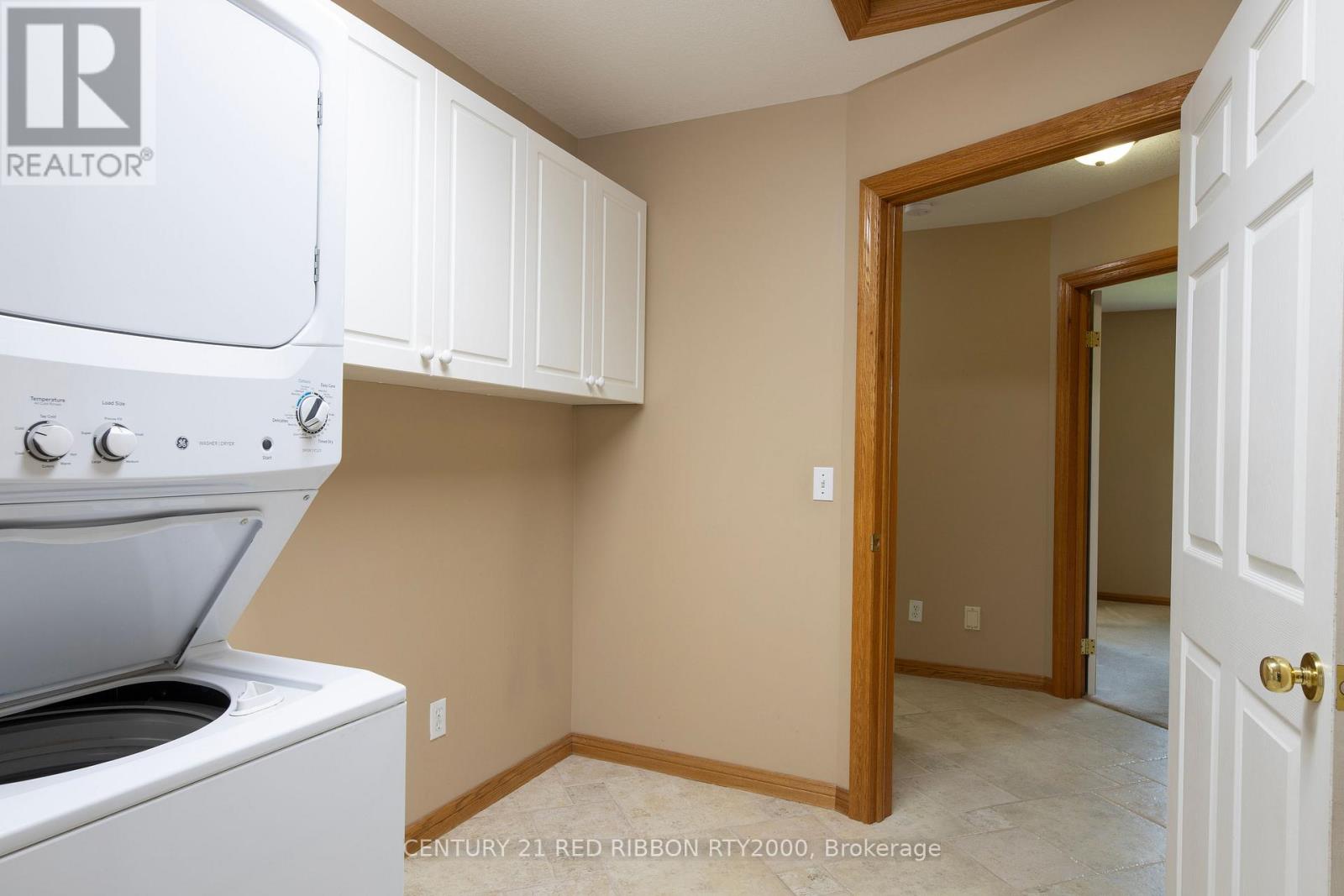 482 Riverview Drive, Strathroy-Caradoc, Ontario  N7G 4B3 - Photo 25 - X12202099