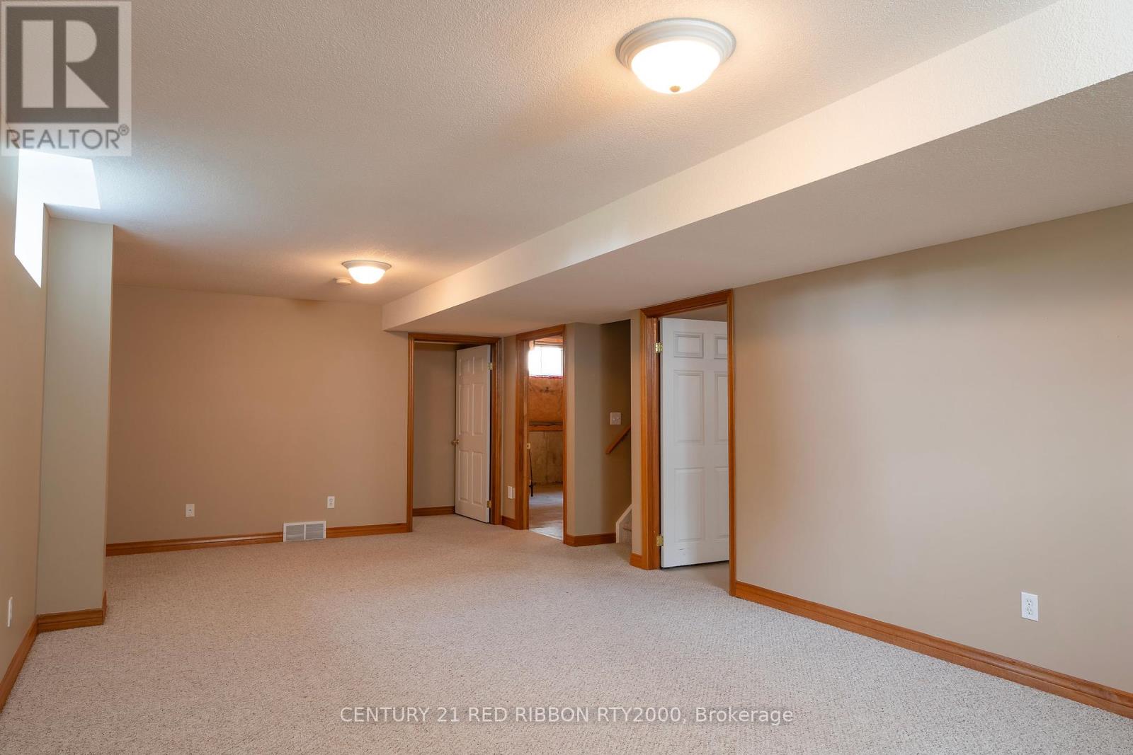 482 Riverview Drive, Strathroy-Caradoc, Ontario  N7G 4B3 - Photo 30 - X12202099