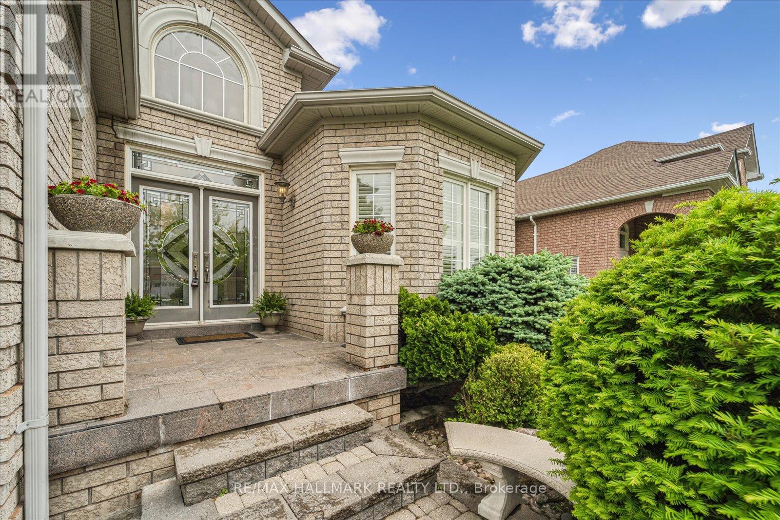 146 Tormina Boulevard, Whitby, Ontario  L1R 3R6 - Photo 6 - E12201823