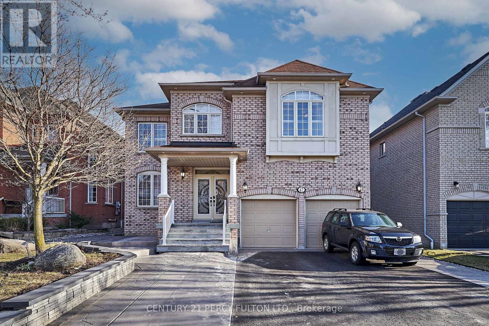 47 VINEYARD AVENUE, Whitby, Ontario