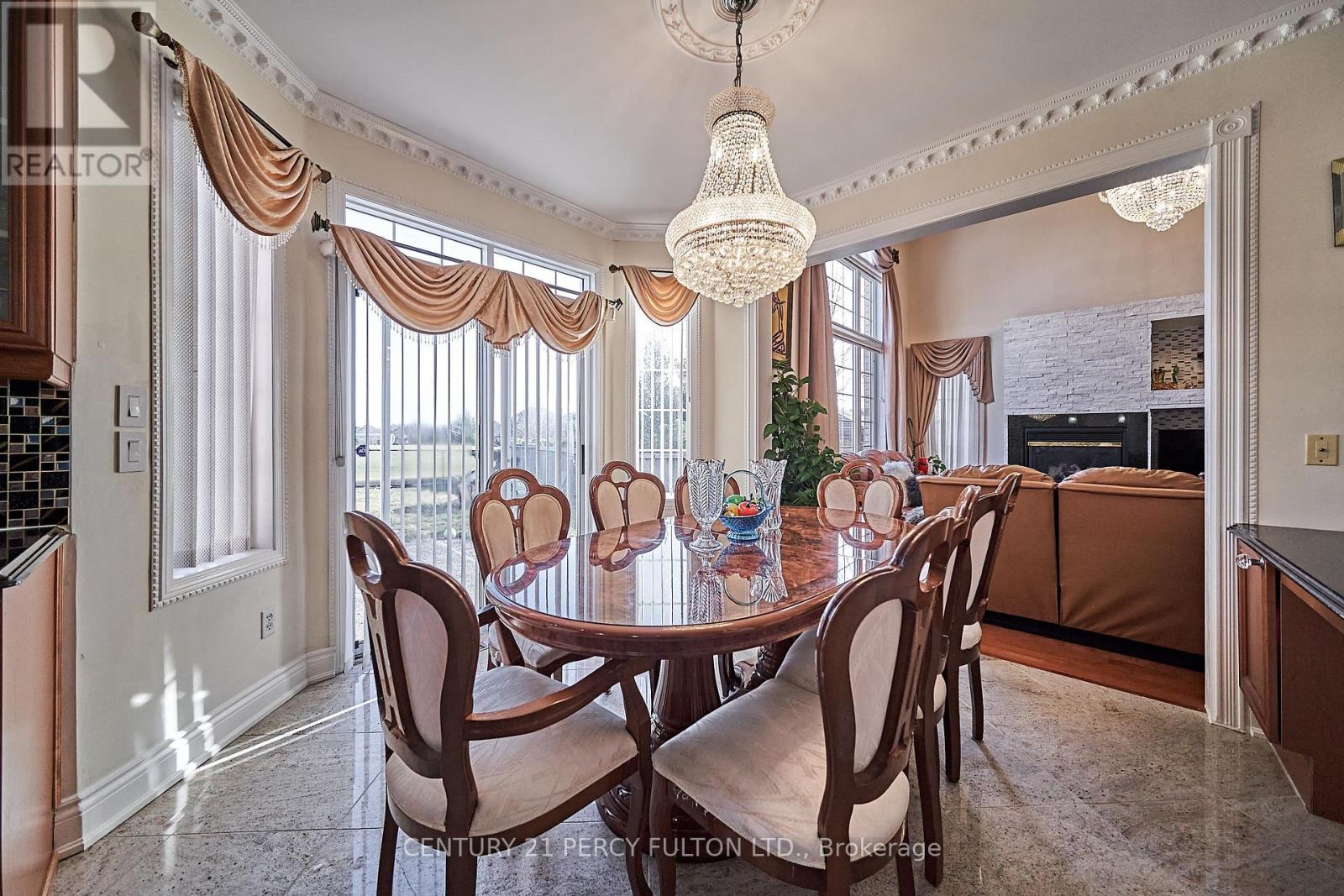47 Vineyard Avenue, Whitby (Williamsburg), Ontario  L1P 1X5 - Photo 7 - E12201857