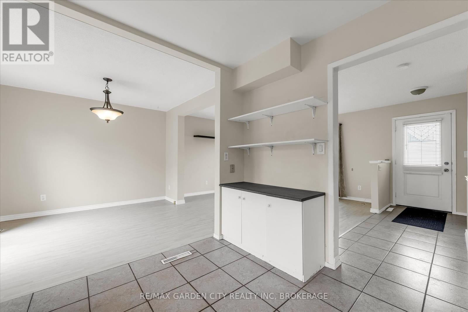62 Ted Street, St. Catharines, Ontario  L2N 1E5 - Photo 12 - X12201906